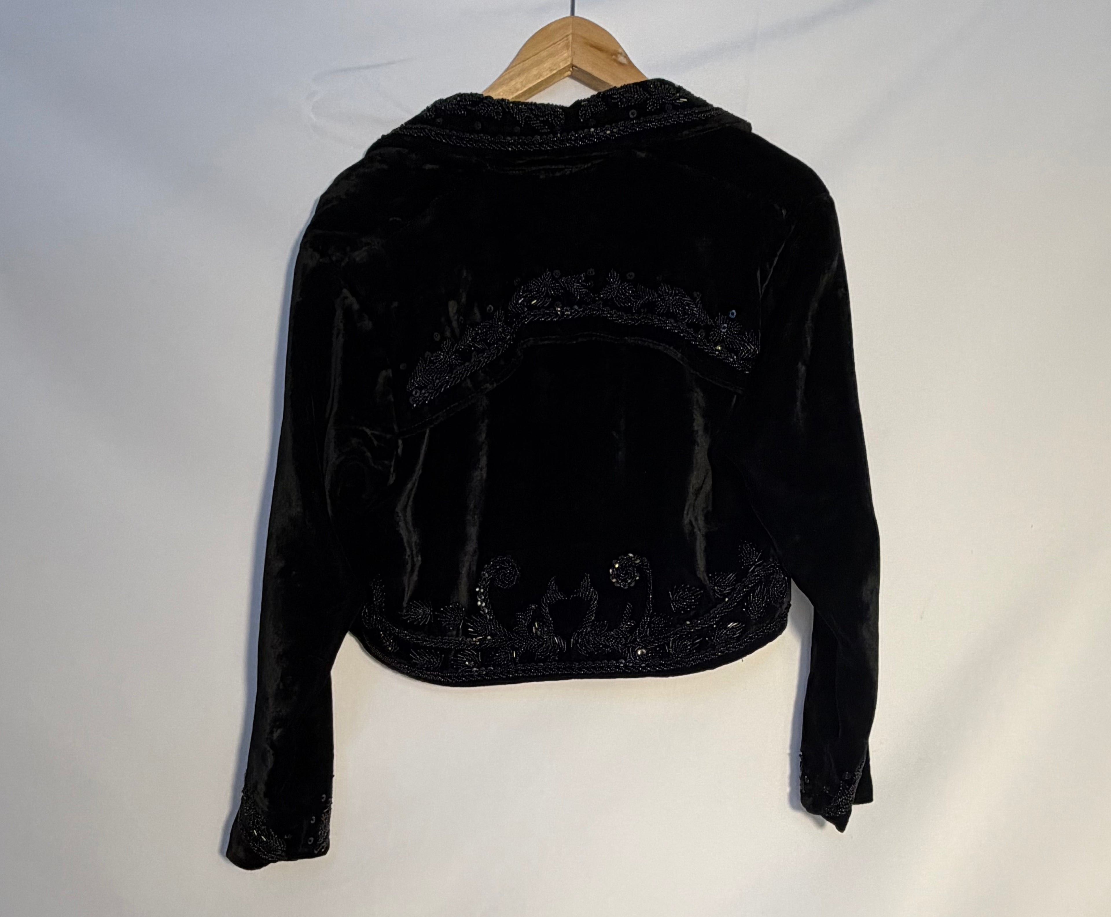 Seba’u Velvet Cropped Evening Jacket